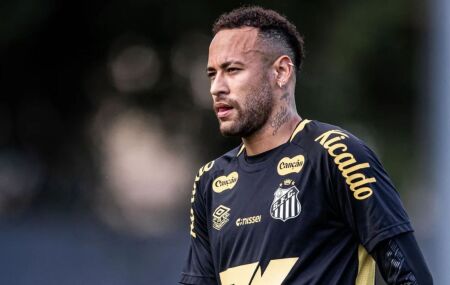 Neymar deve ir para a Copa do Mundo, diz Luxemburgo.