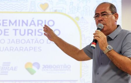 Prefeito de Jaboat&atilde;o Mano Medeiros.