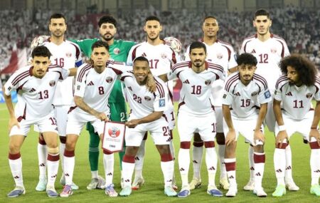 Catar vence Emirados &Aacute;rabes, &eacute; 24&ordf; sele&ccedil;&atilde;o classificada e vai &agrave; segunda Copa do Mundo seguida