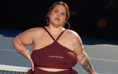 Thais Carla celebra perda de 70 kg e exibe 'saboneteira' cinco meses ap&oacute;s cirurgia bari&aacute;trica