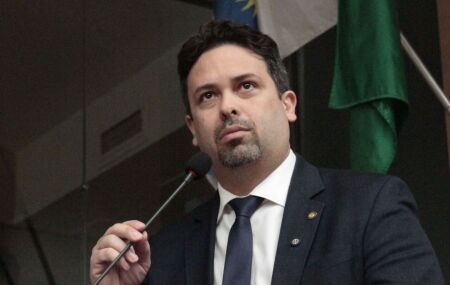 Vereador do Recife Felipe Alecrim