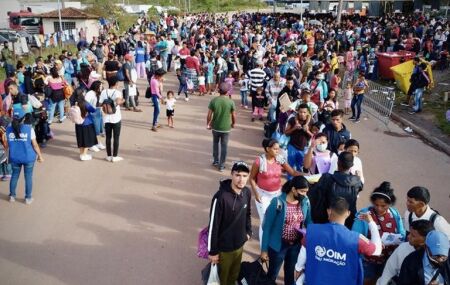  Em 2025, mais de 18 mil migrantes&nbsp;em sua maioria vindos de Cuba e Venezuela&nbsp;cruzaram as fronteiras de Roraima e Amap&aacute;