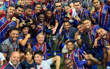 Vit&oacute;ria vence o Am&eacute;rica nos p&ecirc;naltis e conquista a S&eacute;rie A2 do Pernambucano.