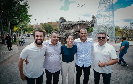 Raquel Lyra firma conv&ecirc;nio para constru&ccedil;&atilde;o de duas escolas em Bom Jardim.