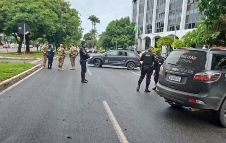 Mala deixada na frente do Minist&eacute;rio de Ci&ecirc;ncia estava vazia e n&atilde;o era bomba.