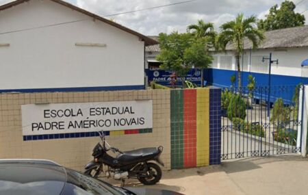 Escola de Refer&ecirc;ncia em Ensino M&eacute;dio onde agress&atilde;o ocorreu.
