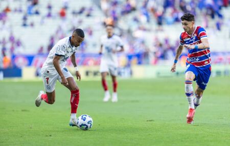 Bahia e Fortaleza se enfrentam no Brasileir&atilde;o 2025 nesta quinta &agrave;s 18h. 
