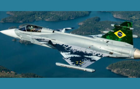 FAB fecha espa&ccedil;o a&eacute;reo em Bel&eacute;m para COP30, com uso de ca&ccedil;as para interceptar amea&ccedil;as. 