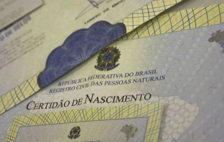Certid&atilde;o de Nascimento.