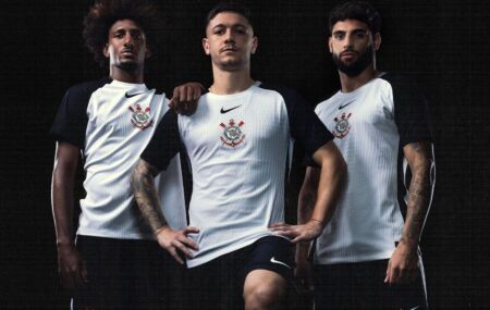 Uniforme principal do Corinthians para 2025.