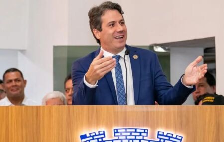 Diretor da Faculdade de Medicina de Olinda, In&aacute;cio de Barros Melo Neto.