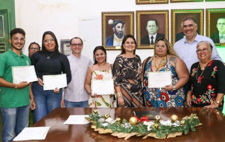 Elcione Ramos empossa integrantes.