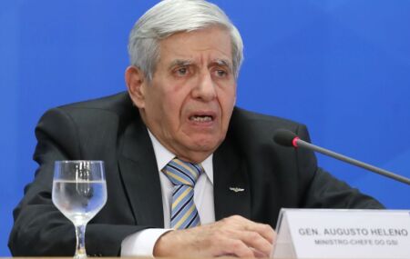 General Heleno, preso em trama golpista, afirma que sofre com Alzheimer desde 2018