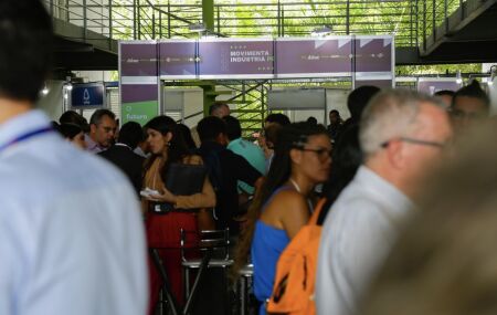 Movimenta ind&uacute;stria PE.