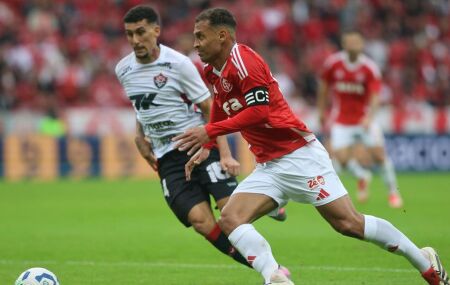 Equipes se enfrentam nesta quarta (05).