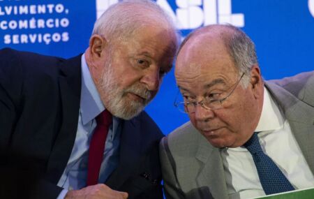 O presidente Luiz In&aacute;cio Lula da Silva e o ministro de Rela&ccedil;&otilde;es Exteriores, Mauro Vieira