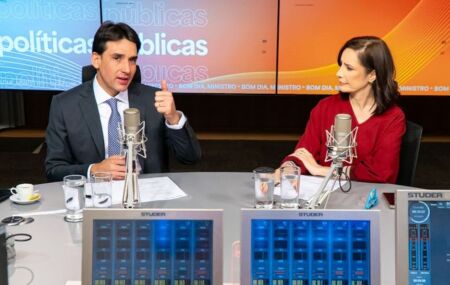 Ministro de Portos e Aeroportos, Silvio Costa Filho, no Programa "Bom Dia, Ministro"