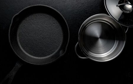 Escolher panelas de a&ccedil;o inox, ferro fundido ou cer&acirc;mica garante preparo seguro e saud&aacute;vel dos alimentos.