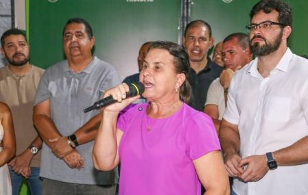 Prefeita Elcione entrega Casa da Inf&acirc;ncia e Juventudes.