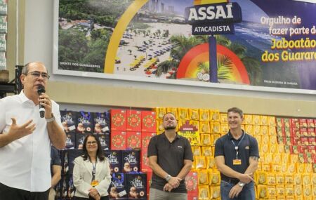 Prefeitura Mano Medeiros acompanha reabertura do Assa&iacute;.