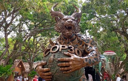 China presenteia Brasil com escultura, mas obra recebe cr&iacute;ticas de religiosos: 'T&aacute; repreendido'