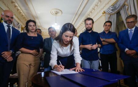 Raquel Lyra anuncia mais de R$ 25 milh&otilde;es em novas obras. 