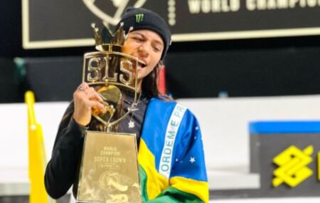 Rayssa Leal ao conquistar o Super Crown da SLS