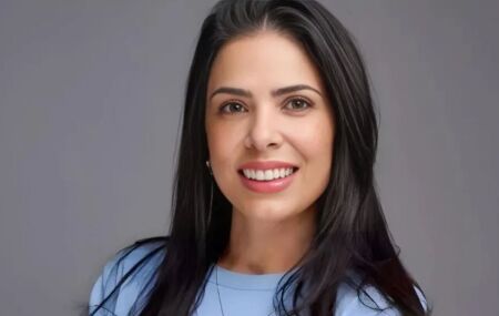 Sabrina Soares de Ara&uacute;jo G&oacute;is.