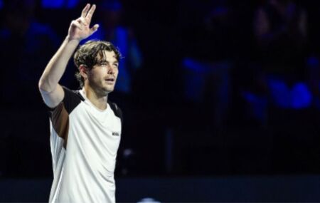Taylor Fritz joga muito e vence Musetti em estreia no ATP Finals