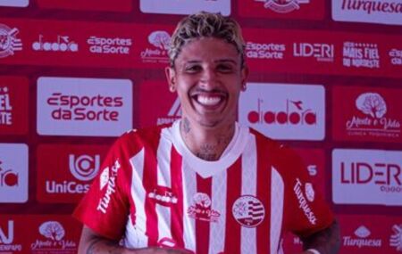 Wenderson est&aacute; de contrato renovado com o N&aacute;utico para 2026.