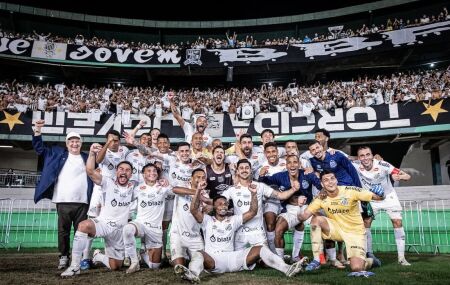 Santos, campe&atilde;o da S&eacute;rie B 2024 