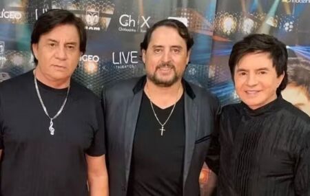 Chit&atilde;ozinho e Xoror&oacute; lamentam morte de irm&atilde;o.