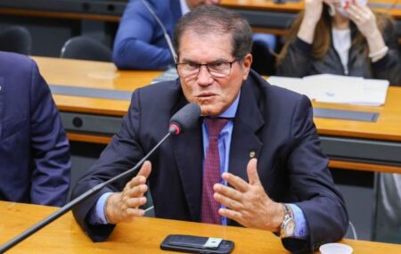 Deputado federal Jos&eacute; Rocha.