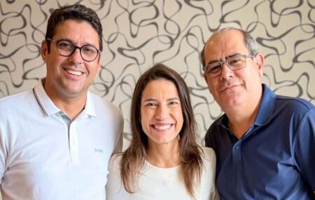 Diego Cabral, Raquel Lyra e Mano Medeiros.