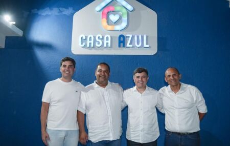 Eduardo da Fonte em inaugura&ccedil;&atilde;o do programa Casa Azul, em Taquaritinga do Norte.