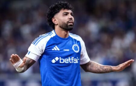 Gabigol tem vencimentos mensais de R$ 3 milh&otilde;es e tem contrato at&eacute; 2028.