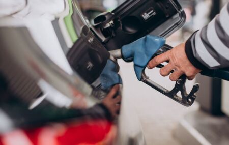 Reajuste do ICMS sobre gasolina, diesel e g&aacute;s de cozinha.