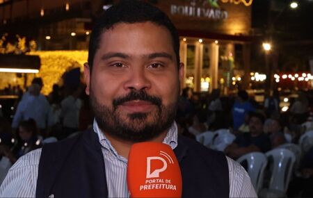 Secret&aacute;rio Executivo da SEDUH, Francisco Sena, em conversa com o Portal de Prefeitura.