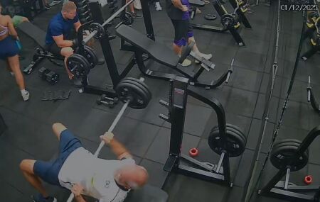 Homem morre em academia de Olinda .