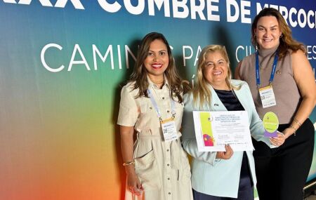 Jaboat&atilde;o recebe pr&ecirc;mio por pol&iacute;ticas p&uacute;blicas para a inf&acirc;ncia. 