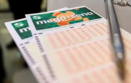 Cartelas da Mega-Sena.