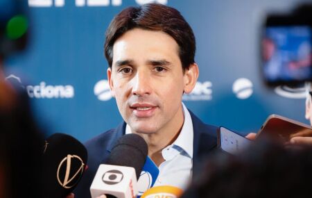 Ministro Silvio Costa Filho.