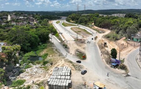 Obra do trecho final do Ramal da Arena, em Camaragibe.