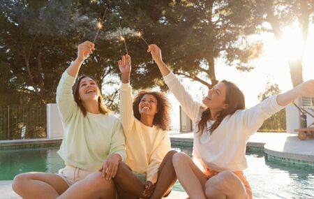 Quem circula por Jo&atilde;o Pessoa encontra shows, apresenta&ccedil;&otilde;es instrumentais, feiras e iniciativas comunit&aacute;rias.