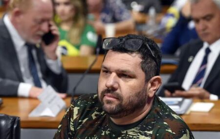 Oswaldo Eust&aacute;quio.