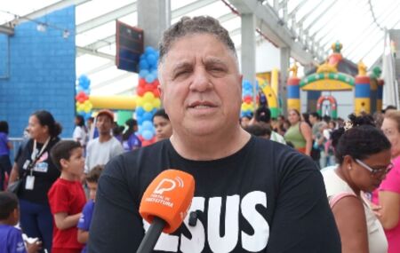 Pastor Cleiton Collins. 