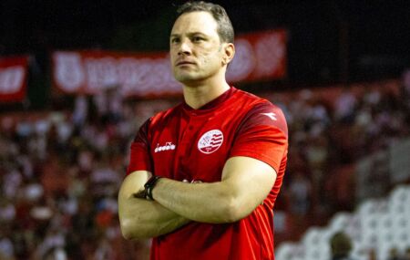Bruno Pivetti, ex-N&aacute;utico, vai assumir o Flamengo contra o Mirassol, no s&aacute;bado (06).