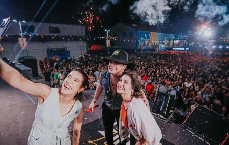 Raquel Lyra e Priscila Krause no Festival Pernambuco Meu Pa&iacute;s Ver&atilde;o. 