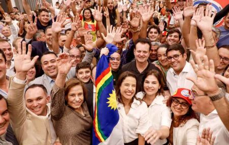 Raquel Lyra participa de filia&ccedil;&atilde;o de prefeitos ao PSD.