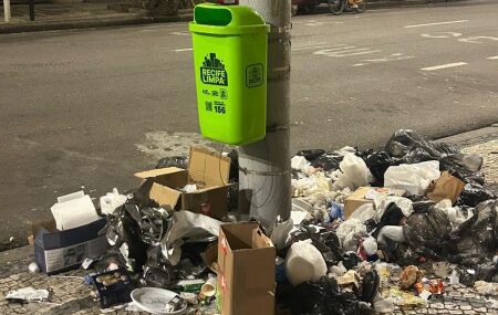 Lixo no Recife Antigo 